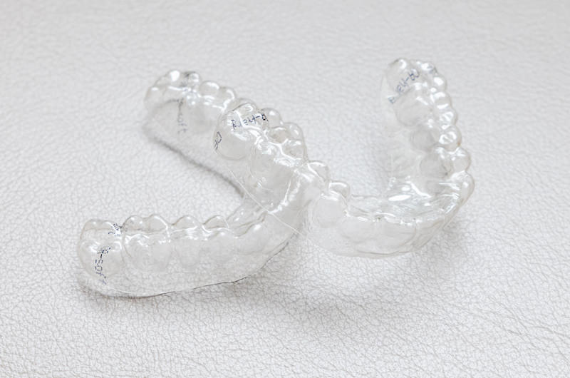 マウスピース型カスタムメイド矯正装置「シュアスマイル(Sure Smile)」